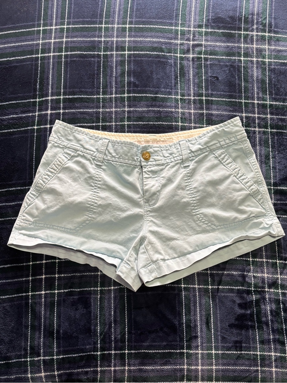 Y2K Old Navy low rise baby blue shorts.Size 6.